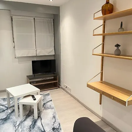 Le Briotin Moderne Plein Pied Un-sejour-a-part דירה