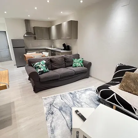 Le Briotin Moderne Plein Pied Un-sejour-a-part דירה *